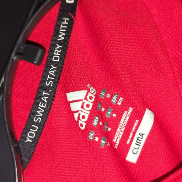 ❤️5/$25   Like New Adidas Dri Fit Mesh Sleeve Top Shirt - Picture 4 of 4